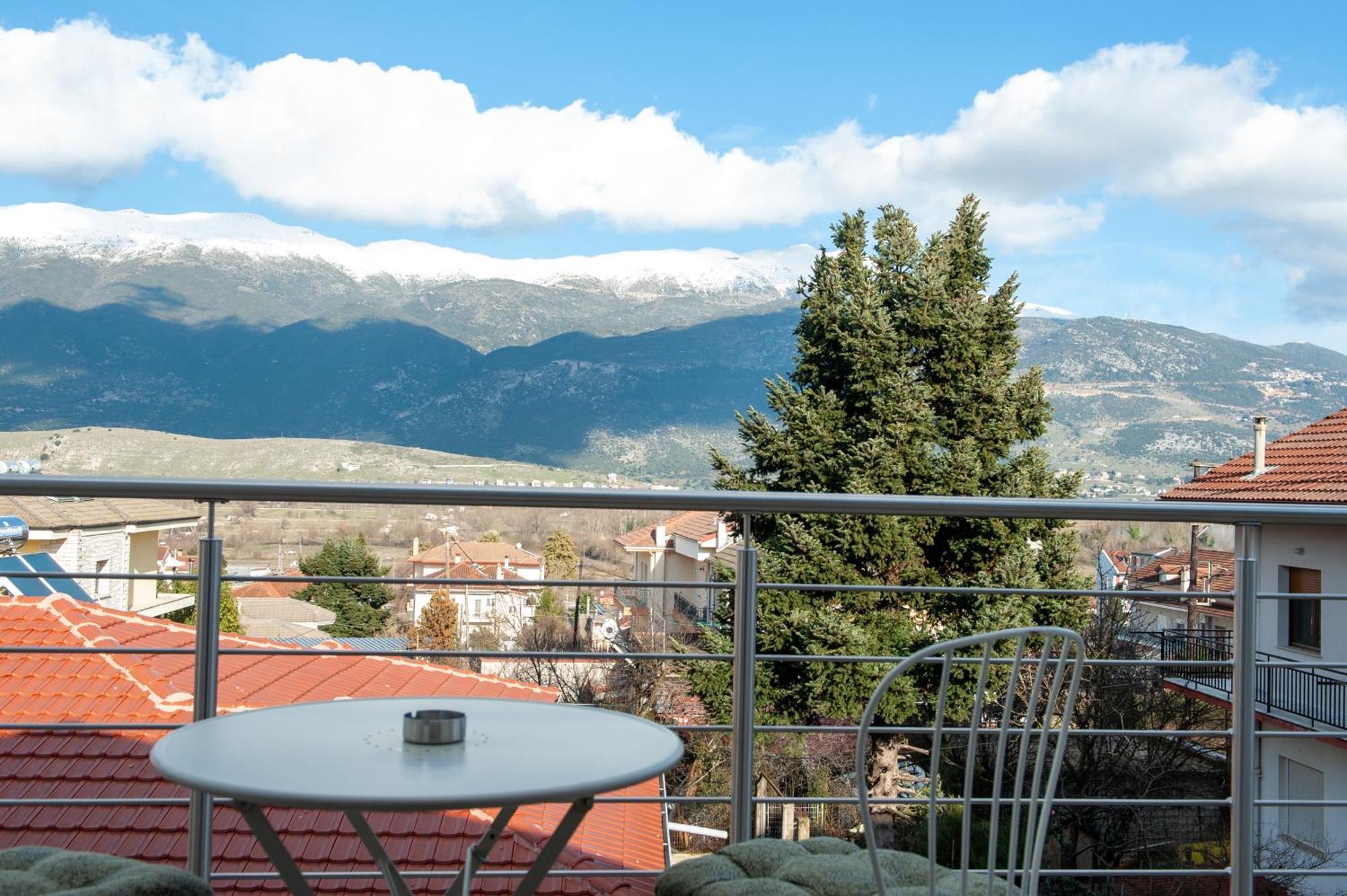 Lovely Guesthouse - 58M2 Mountain View Ioánina Exterior foto